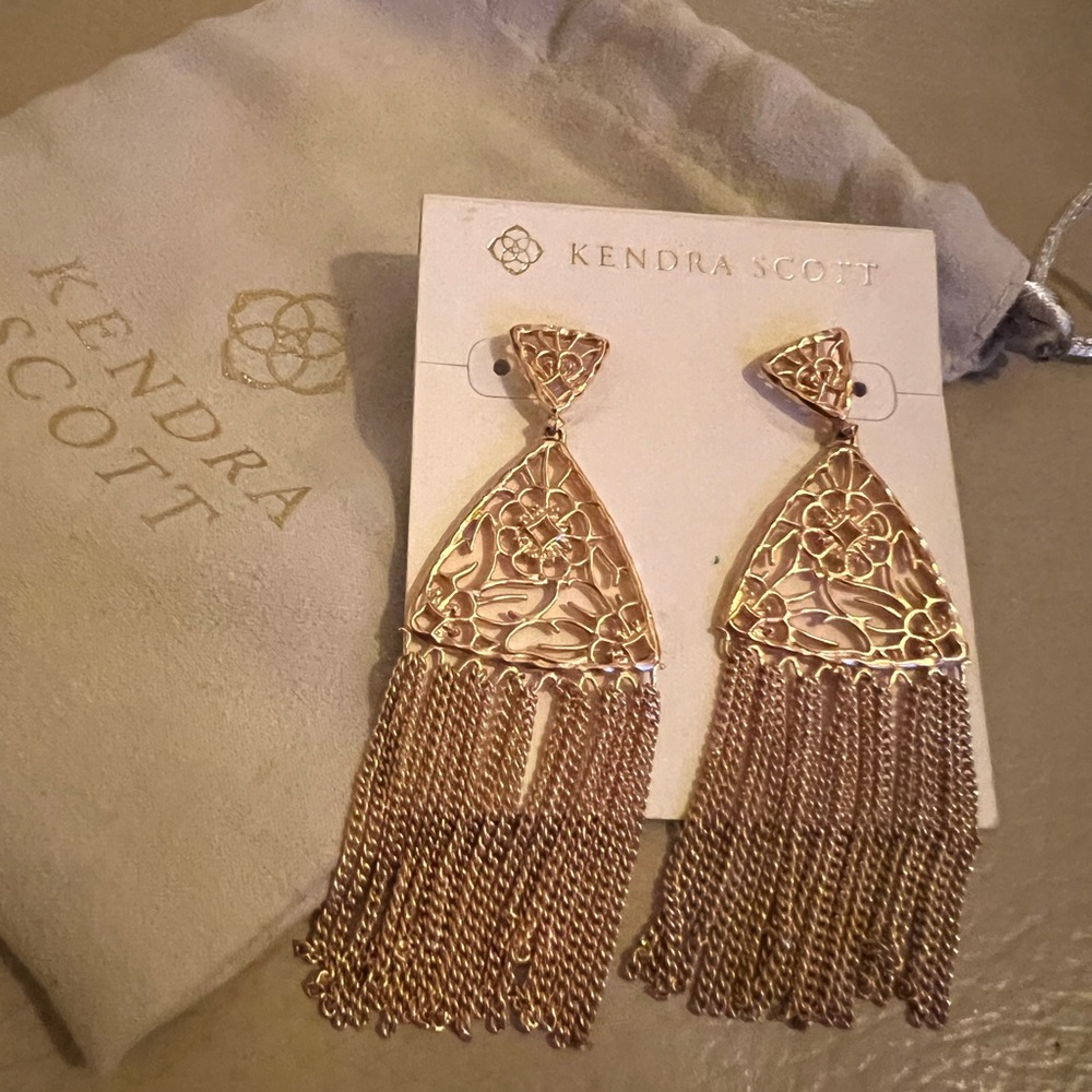 Kendra Scott Ana Earrings in Rose Gold